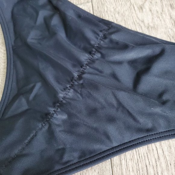 Hollister - Black Ruched Bikini Bottoms NWOT - Small - Picture 3 of 4